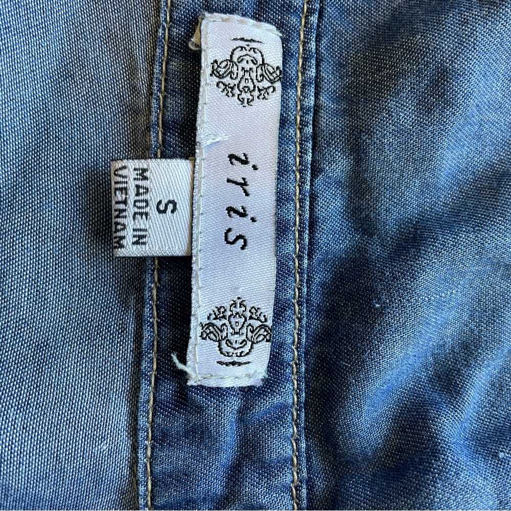 Iris Classic Blue Button Shirt - image 2